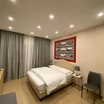 Mdc Luxury 3* Naples