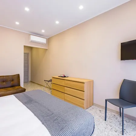 Mdc Luxury * Napoli