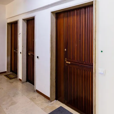 Mdc Luxury Napoli