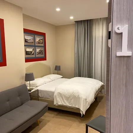 Mdc Luxury 3* Неаполь