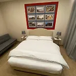 Mdc Luxury Bed & Breakfast 3*