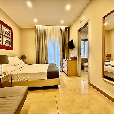 Mdc Luxury Apartament Neapol