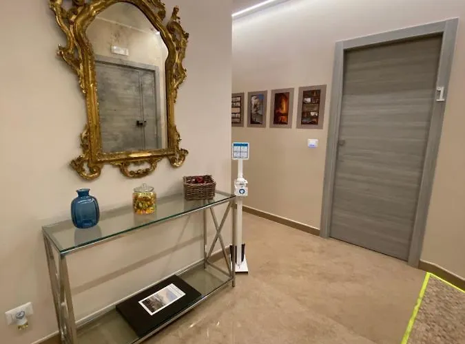 Mdc Luxury 3* Napoli