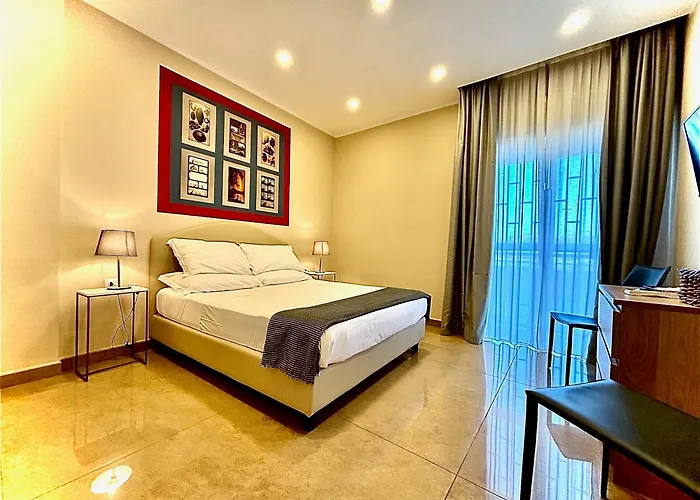 Mdc Luxury 3* Napoli