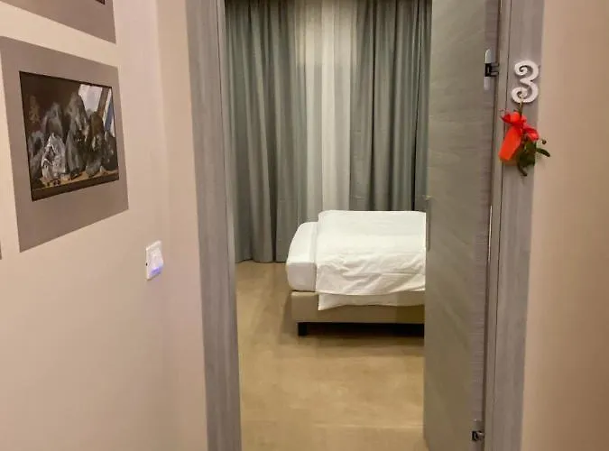 Mdc Luxury 3* Napoli