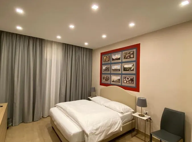 Mdc Luxury 3* Napoli