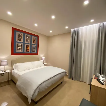 Mdc Luxury * Neapel